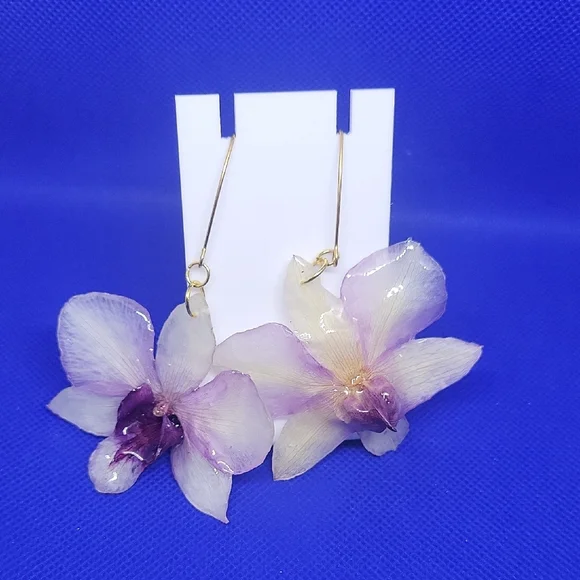 Purple and White Orchid Earrings with  Gold Hooks - Picture 4 of 4